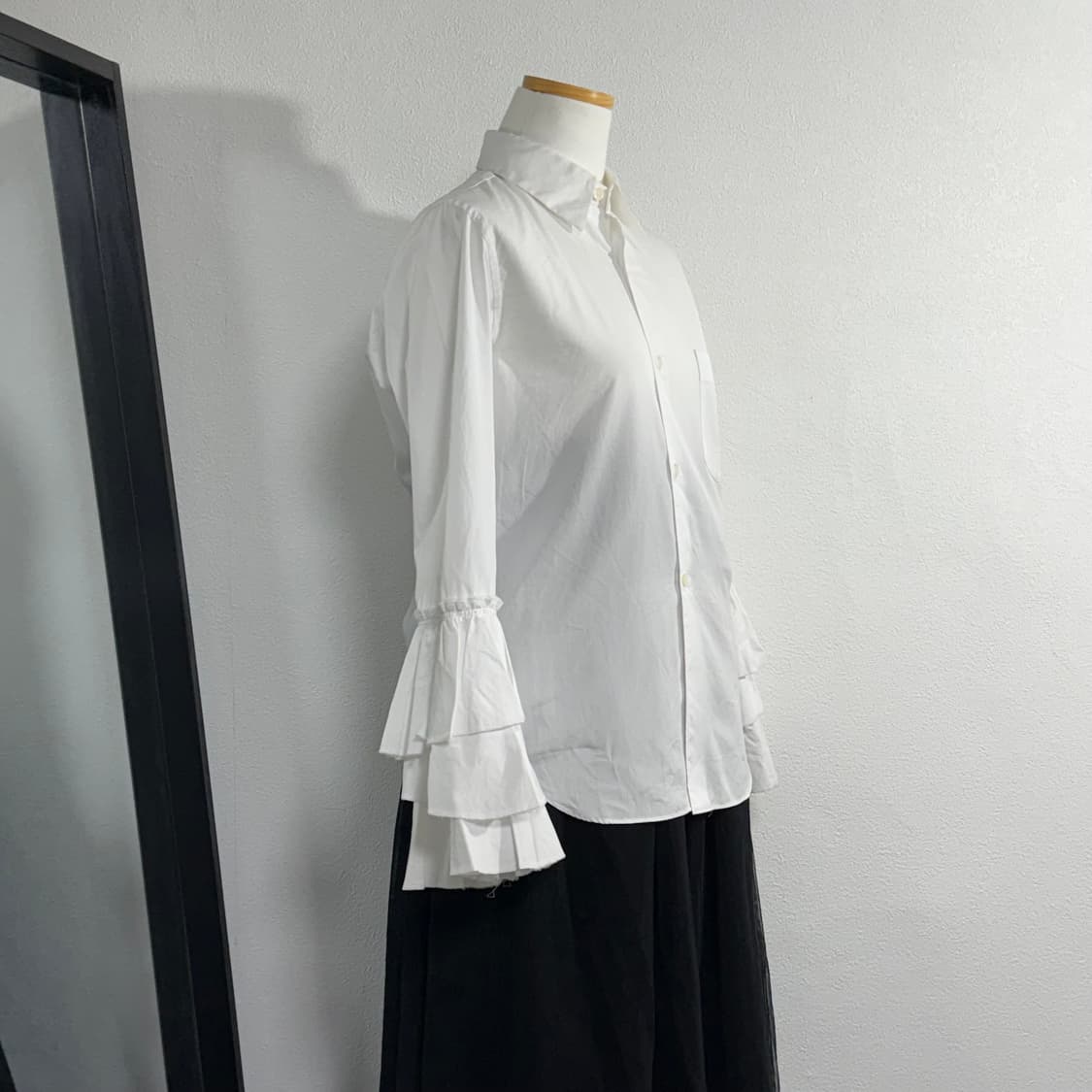 18ss 꼼데가르송 꼼데가르송 프릴슬리브 블라우스 xs 상품이미지2
