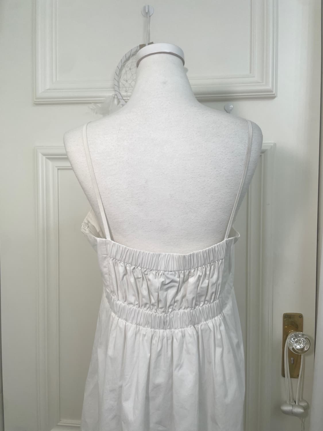 white pleats back shirring flare long op 상품이미지4