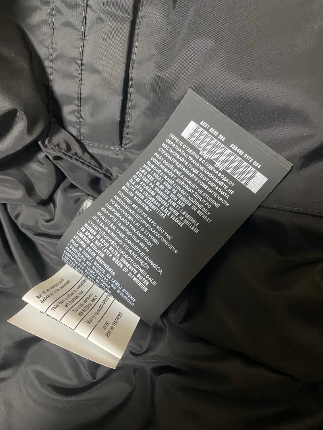 [정품] 새상품급 프라다 퀄팅 경량패딩 자켓 상품이미지5