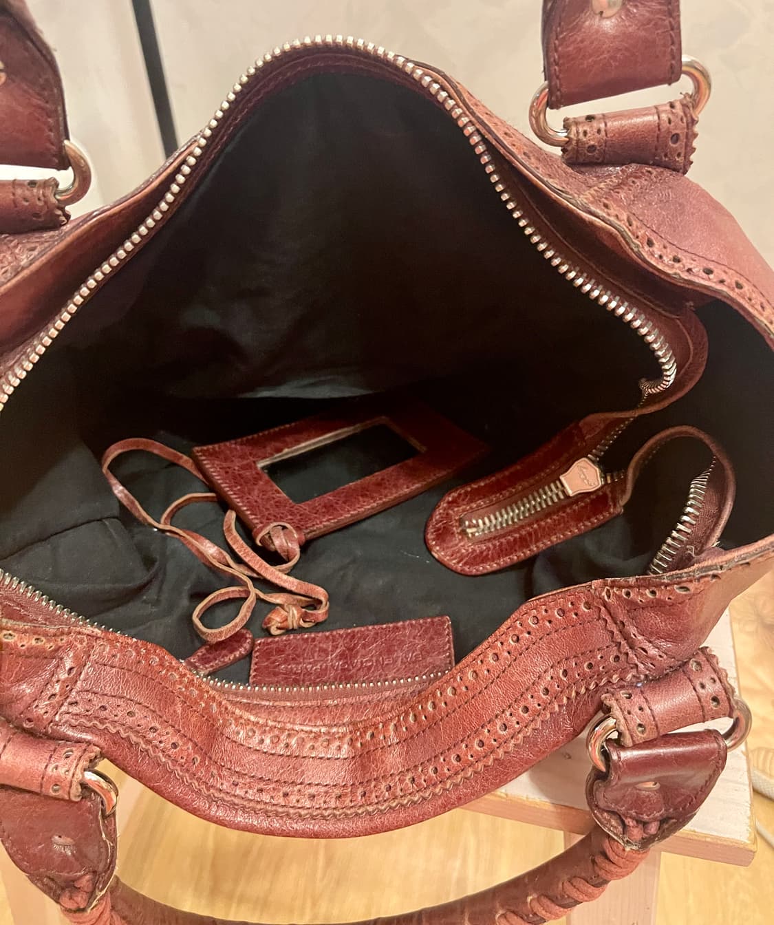 발렌시아가 Balenciaga자이언트 브로그 시티백 (버건디) 상품이미지9