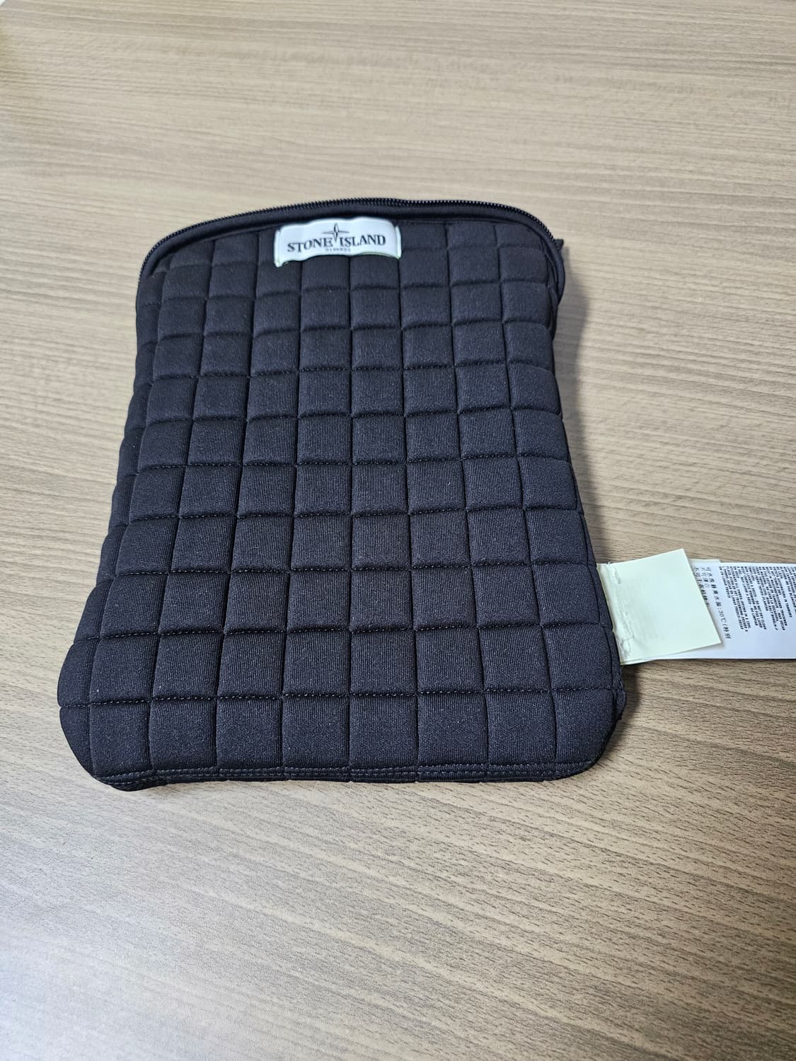 스톤아일랜드 와펜 클러치 상품이미지7