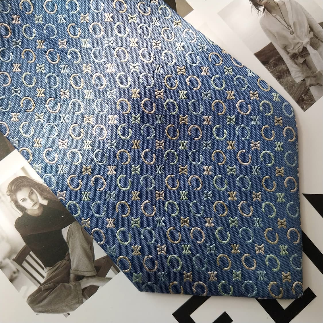 셀린느 실크 블루 트리오페 C패턴 넥타이 9.6cm A등급 A2132 상품이미지7