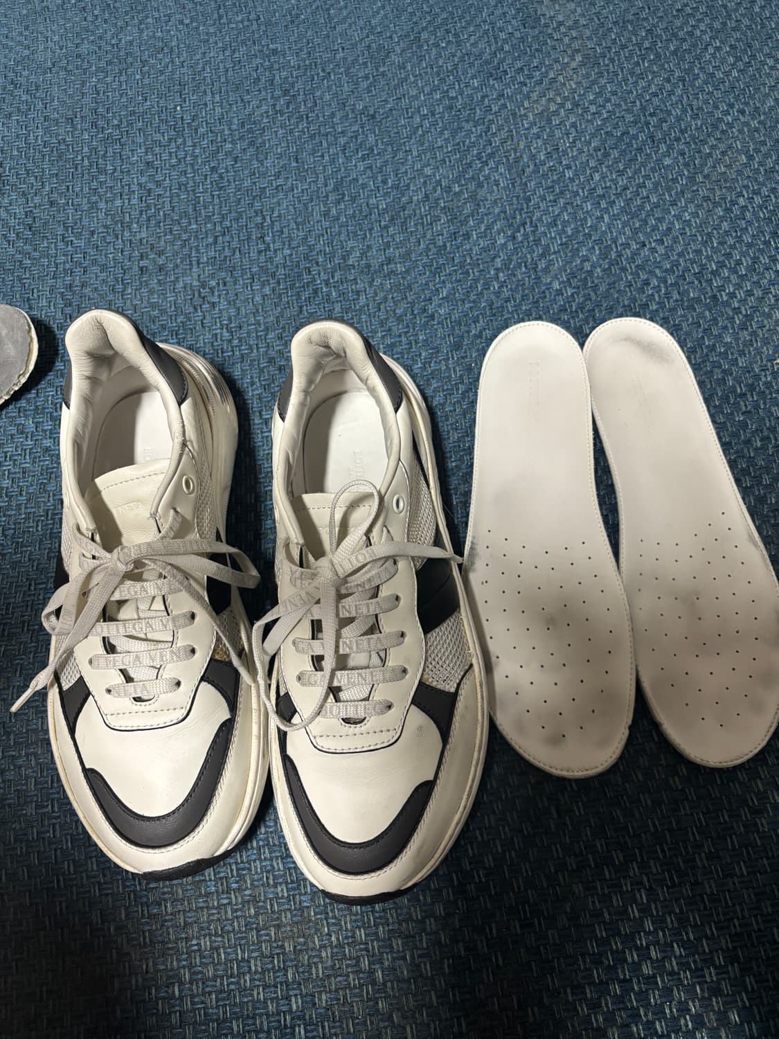 보테가베네타 스피드스터 41사이즈 검흰 정품 상품이미지2