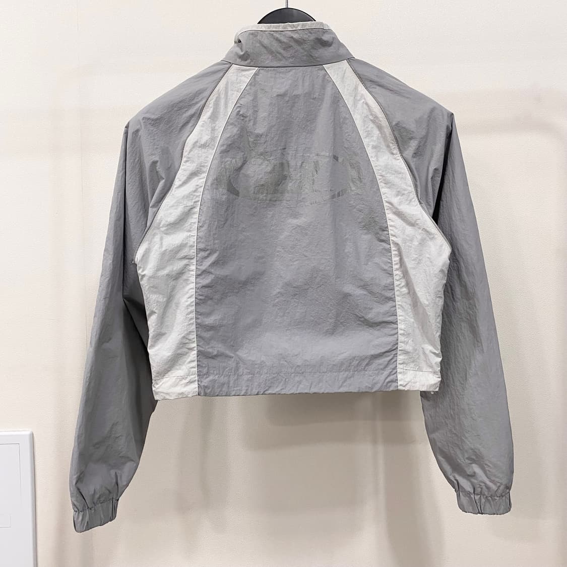 본투윈 우먼스 나일론 블록 자켓 그레이 상품이미지2