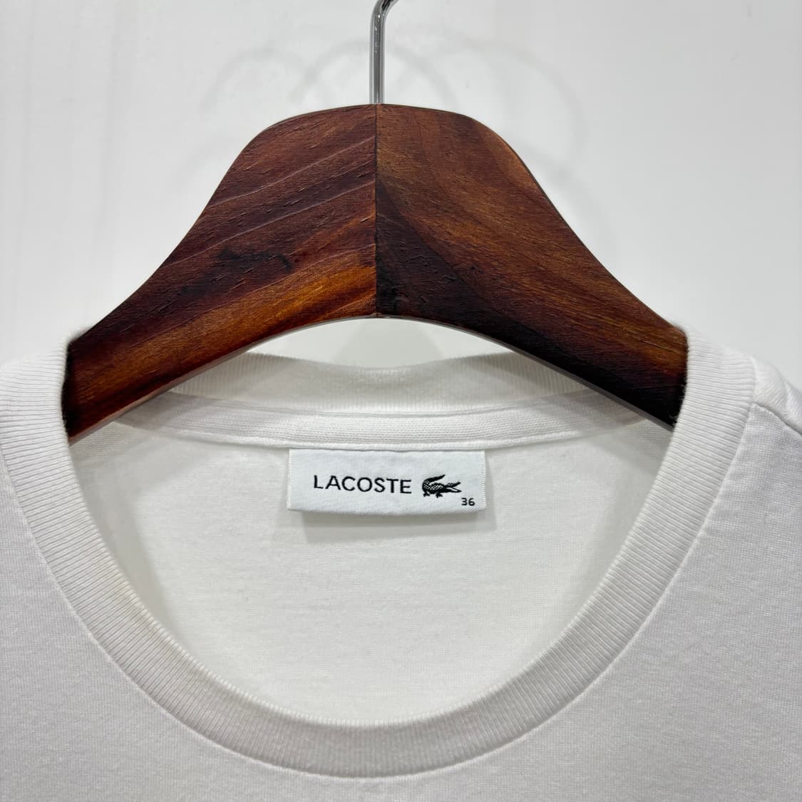 Lacoste 자수 로고 반팔티 상품이미지5