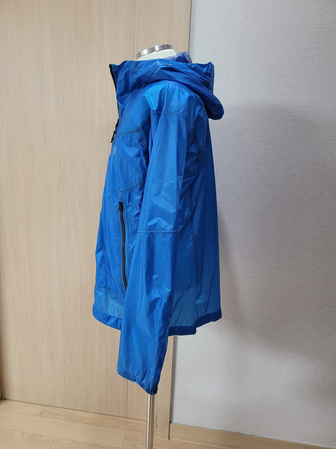 코오롱스포츠 남자 홑겹 바람막이 105 블루 상품이미지5