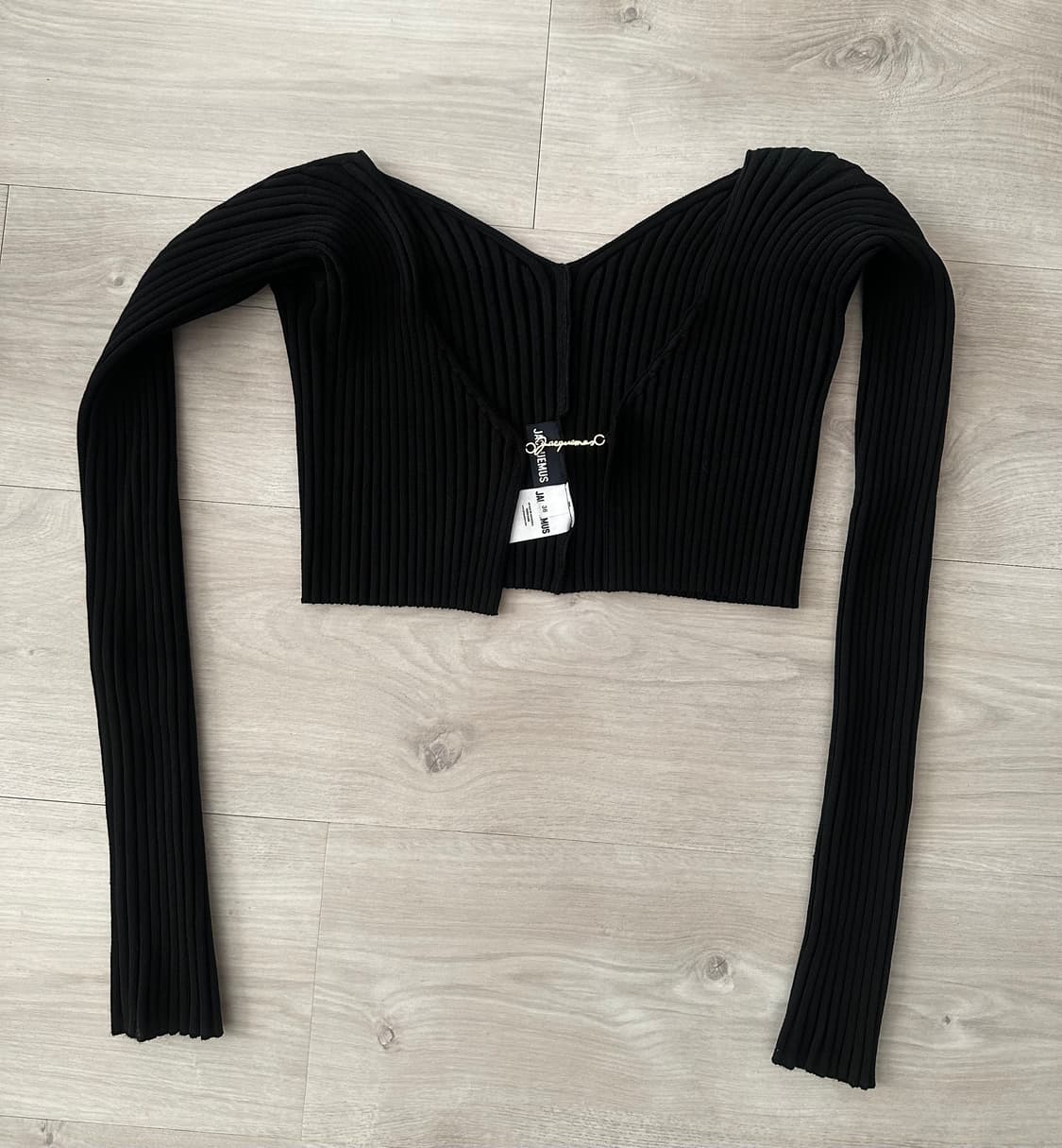 자크뮈스 라 마이유 프랄루 가디건 블랙 38 사이즈 제니 가디건 상품이미지1