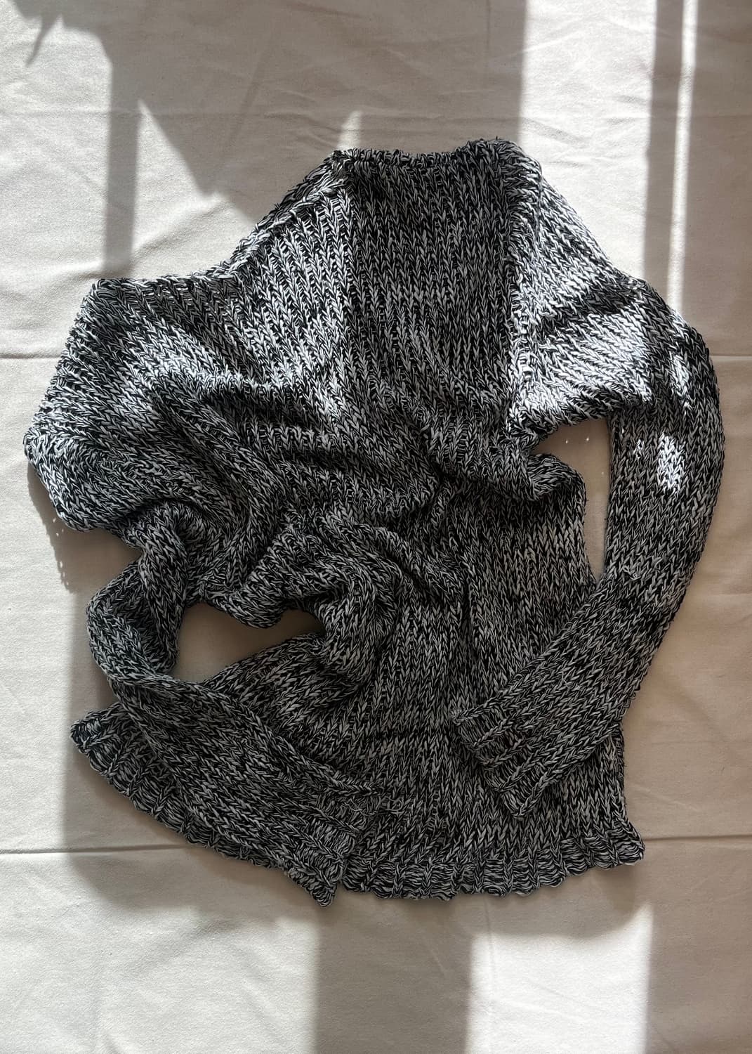 mix color loose-fit knit 상품이미지1