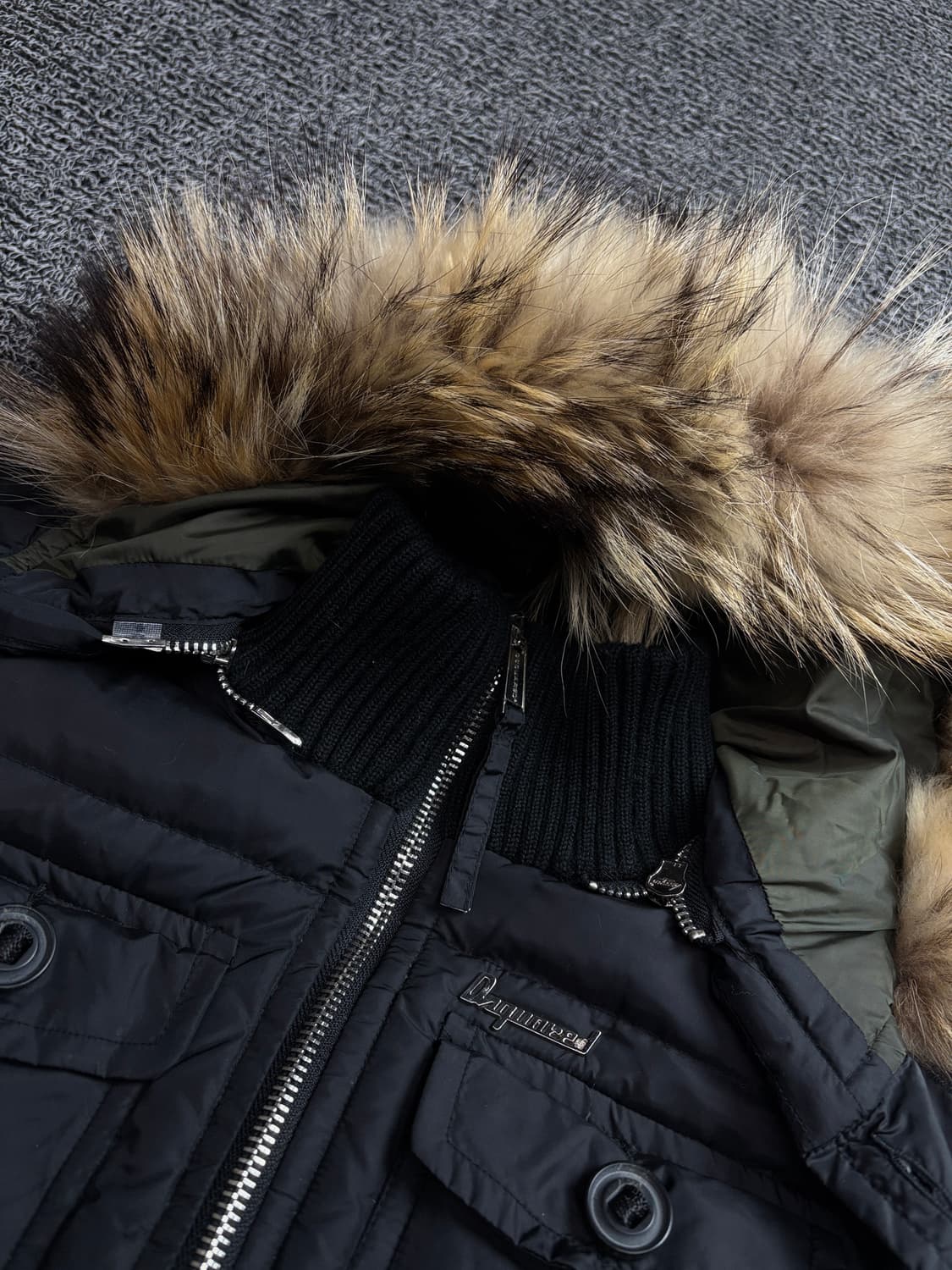 디스퀘어드 y2k 콜마이너 라쿤퍼 다운 숏패딩 2225 상품이미지4