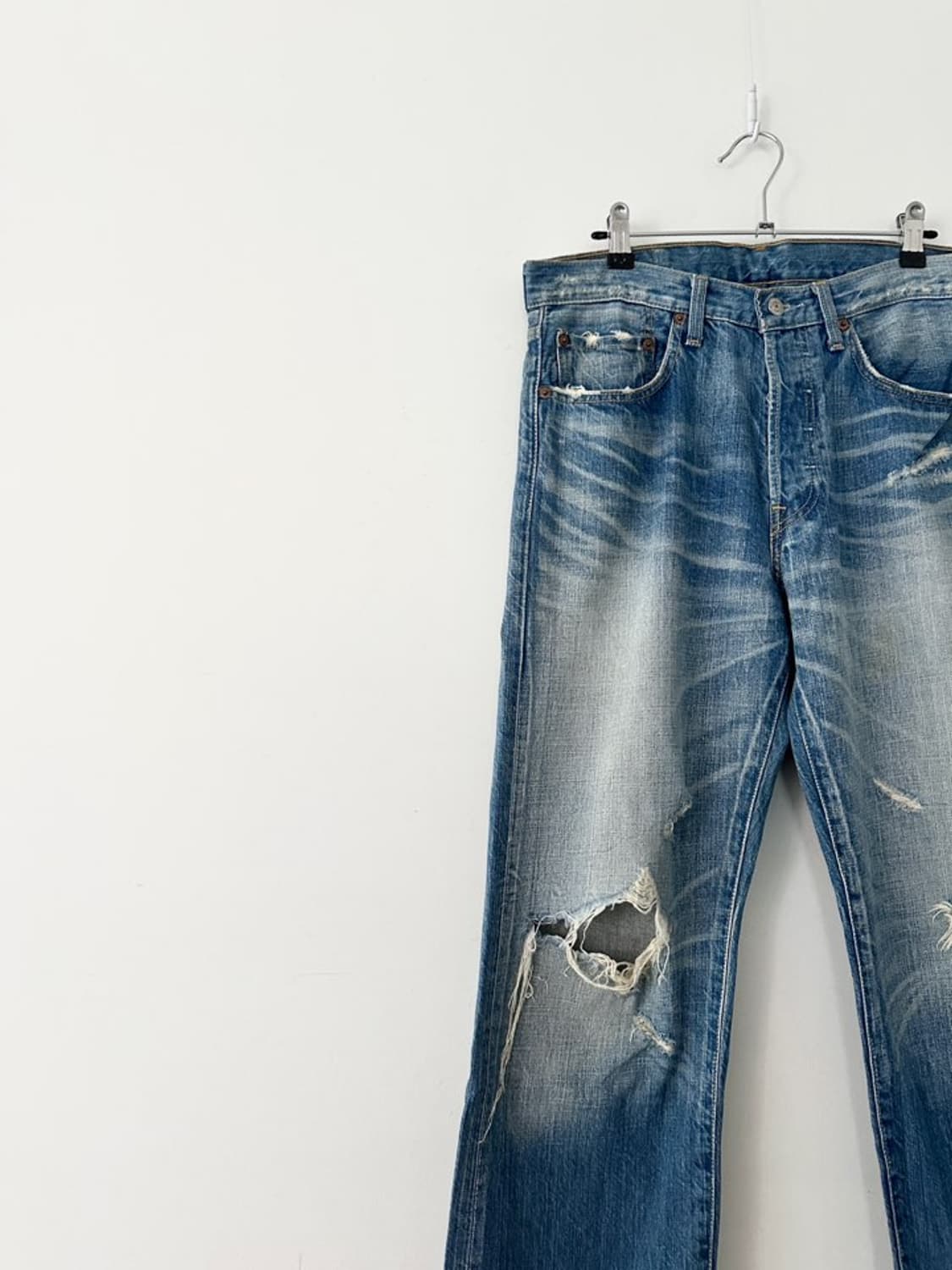 LEVI'S 501 distressed denim pants  상품이미지2