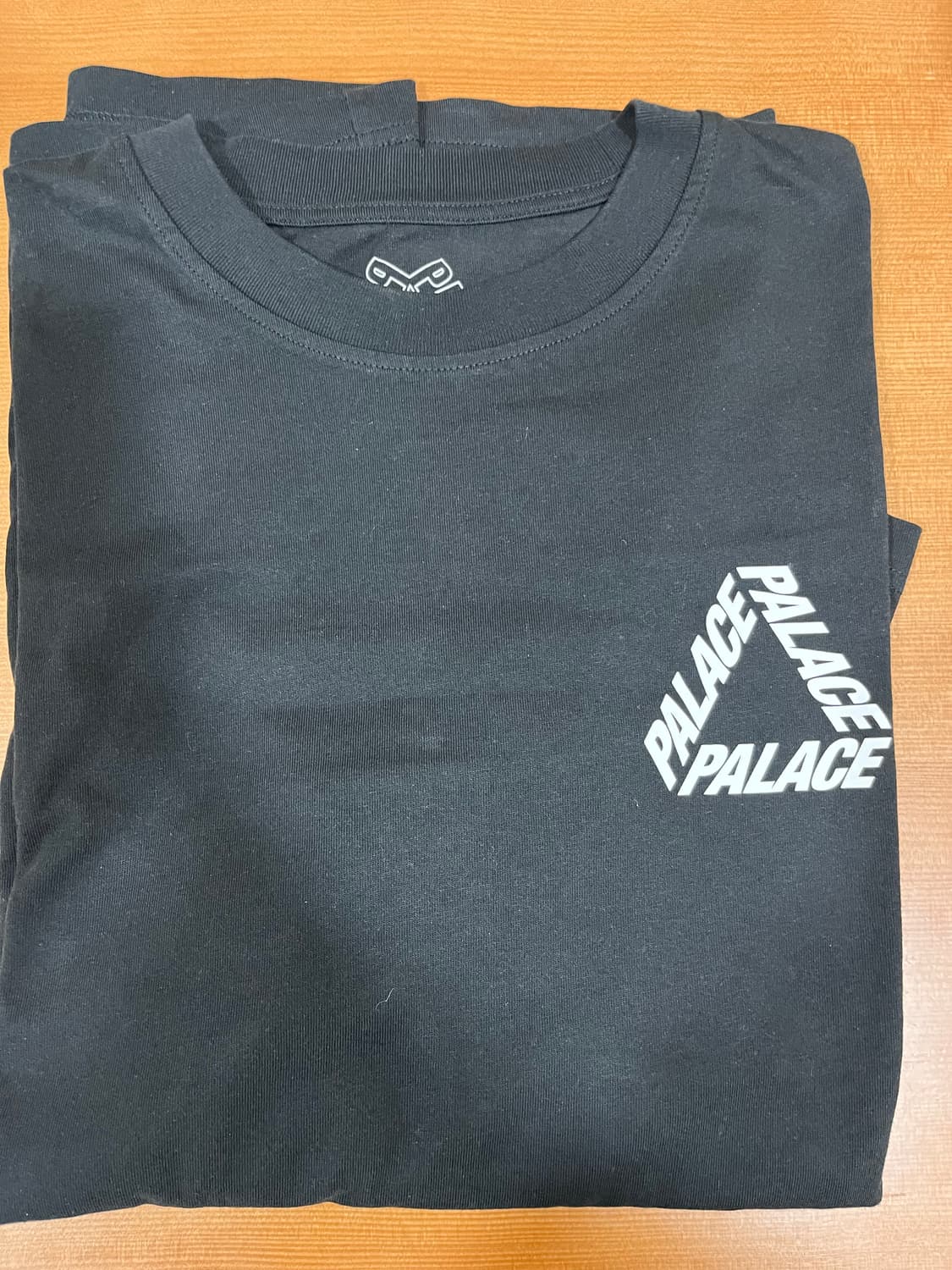 팔라스 롱슬리브 판매합니다 상품이미지2