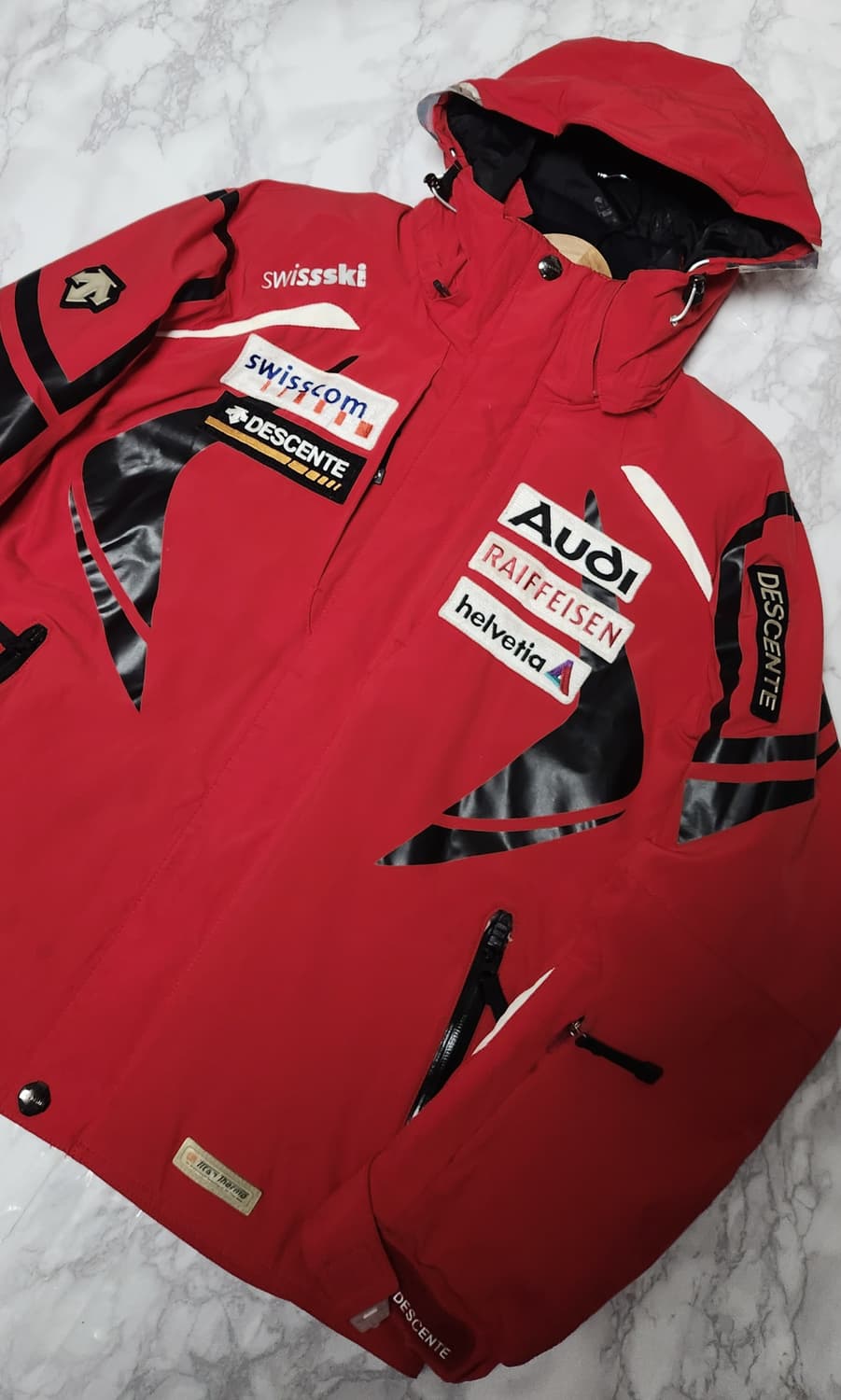 데상트 스위스 국가대표 스키팀 자켓 상품이미지8