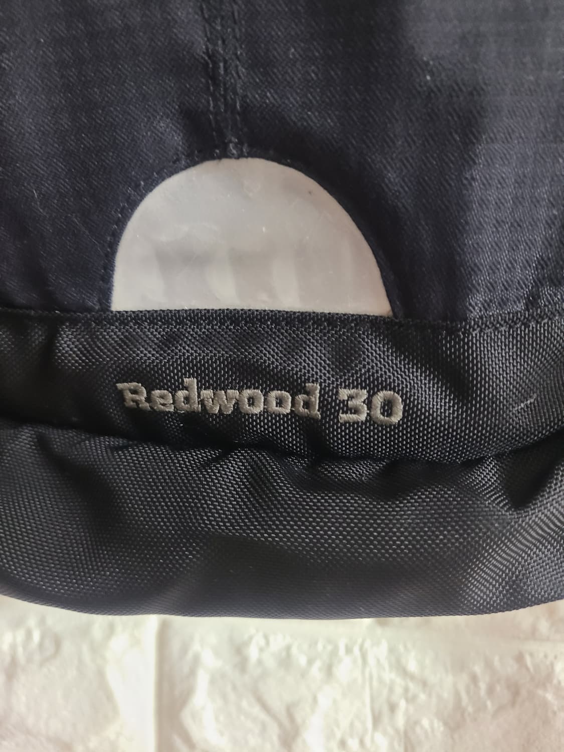 컬럼비아 Redwood 30 블랙 백팩 상품이미지4