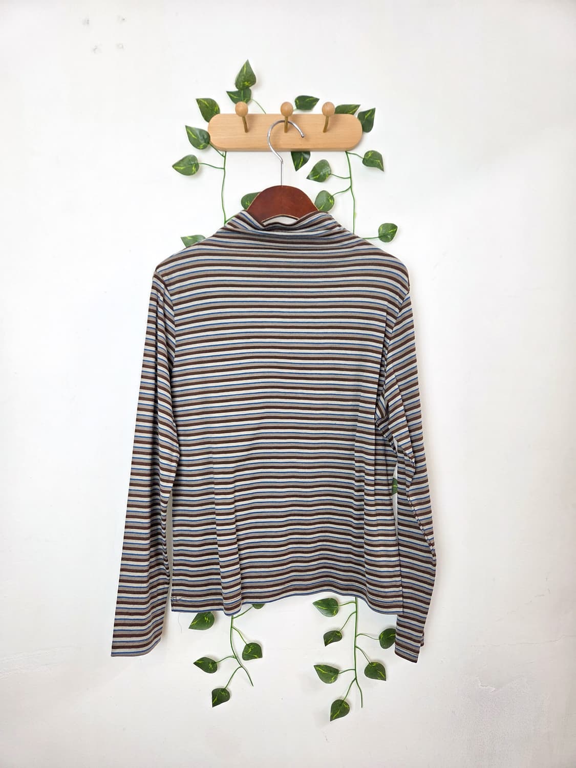 스트라이프 하이넥 니트 상품이미지5