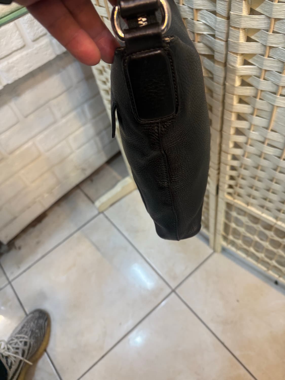 정품 구찌 인터로킹 G 크로스백 팝니다 상품이미지3