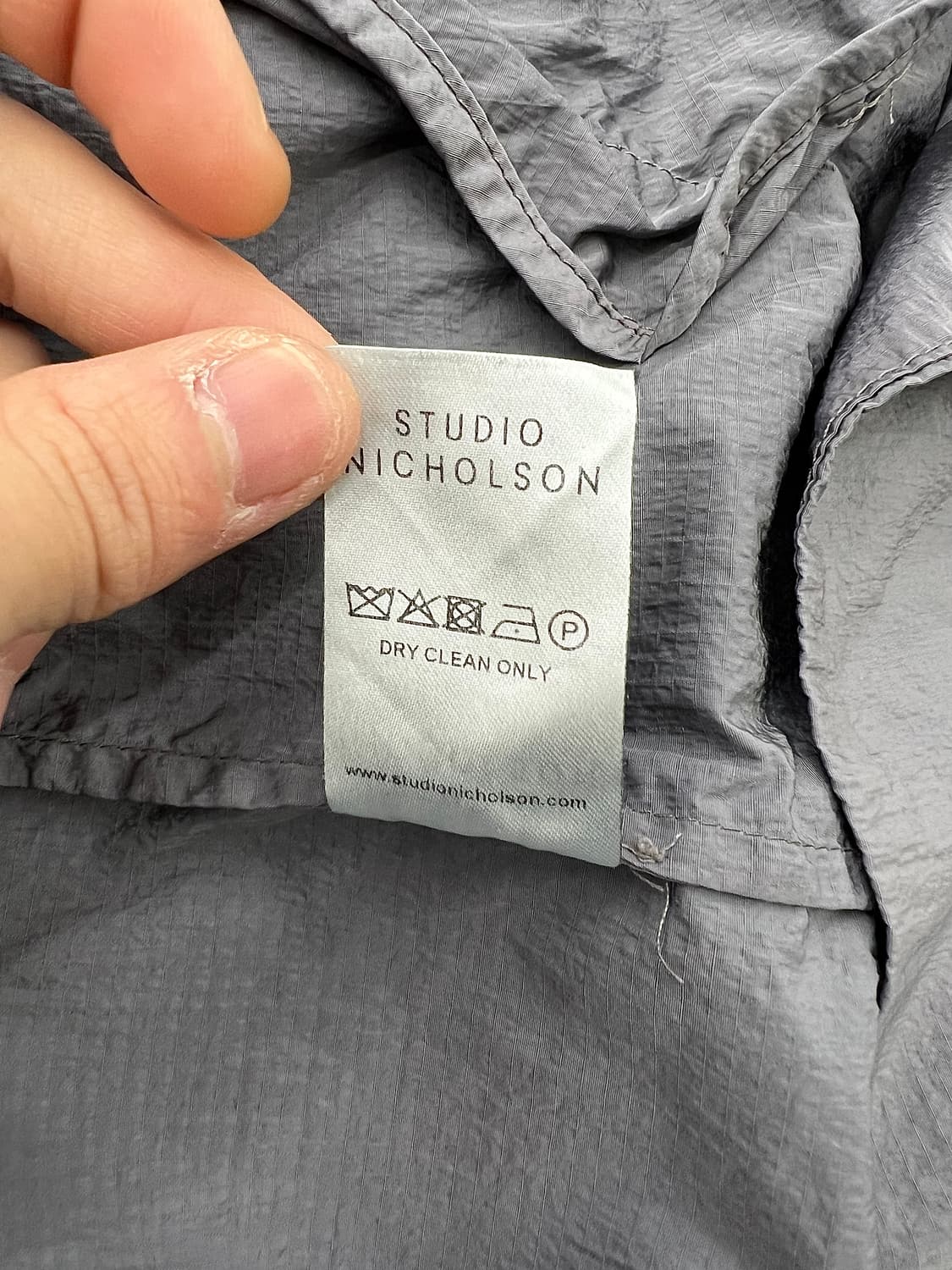 스튜디오 니콜슨 모스 그레이 네크 셔링 나일론 원피스 상품이미지9