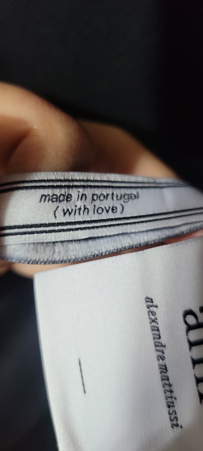 (남성105-110사이즈) 아미 로고 선명한 블랙 맨투맨(기모) 상품이미지6