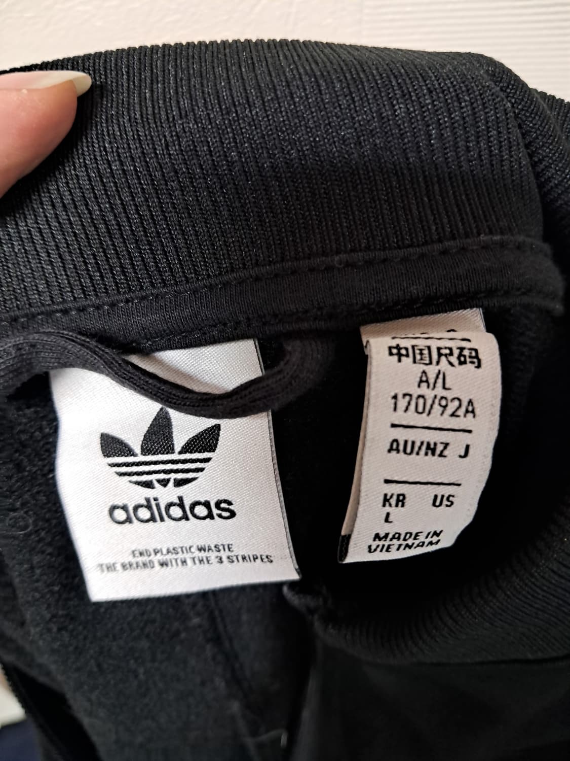 아디다스 블랙 트렉탑 상품이미지5