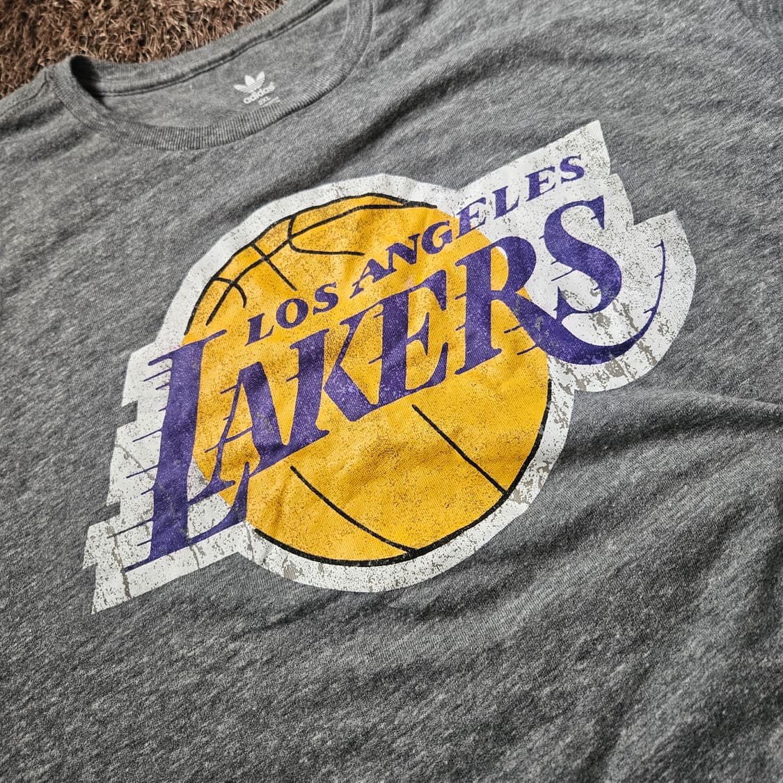 아디다스(Adidas) 올드스쿨 NBA 로스엔젤레스 레이커스 반팔 상품이미지4
