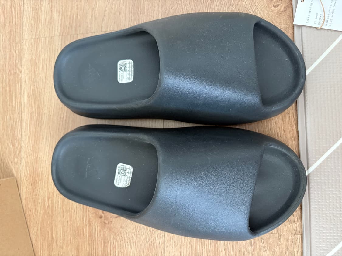 아디다스 이지 슬라이드 오닉스 상품이미지2