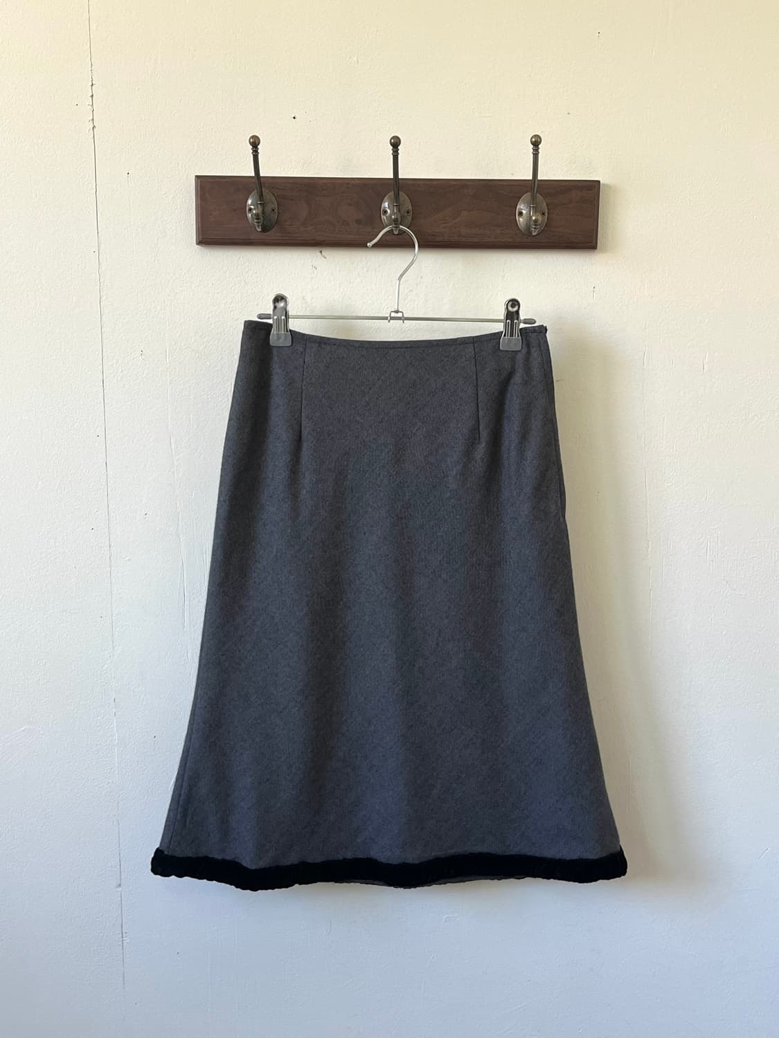 L’EST ROSE 트랙 스커트 상품이미지1