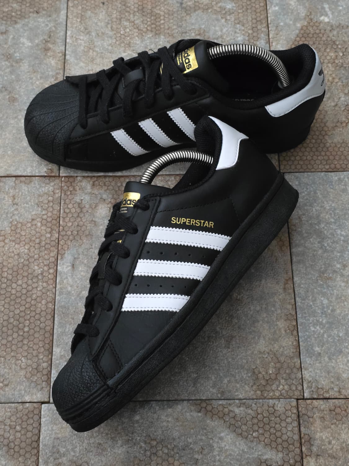 (235)아디다스 슈퍼스타 블랙 화이트 상품이미지3