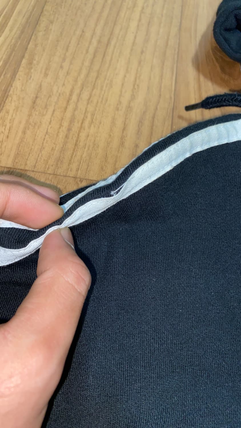 팔라스 블랙 후드티 상품이미지4