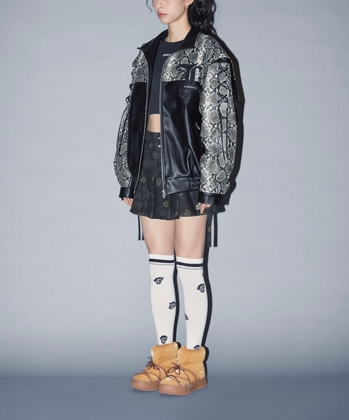 엄브로 X LEEY 비건 레더 패딩 자켓 XS 85 상품이미지4