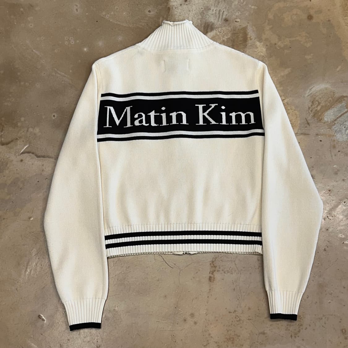 M 마뗑킴 여성용 빅로고 아이보리 크롭 니트 집업 상품이미지2