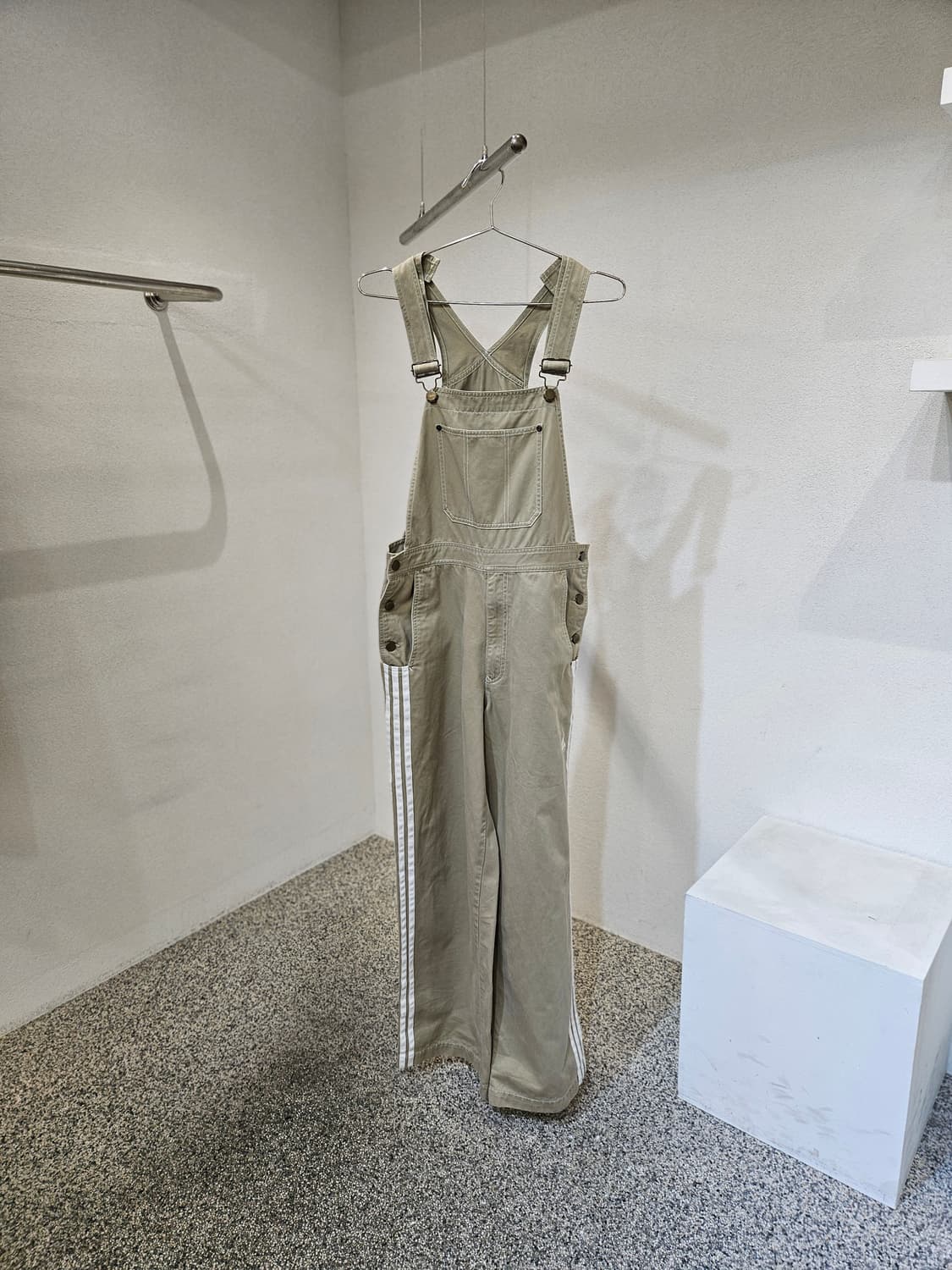 아디다스 삼선 오버롤 팬츠 상품이미지1