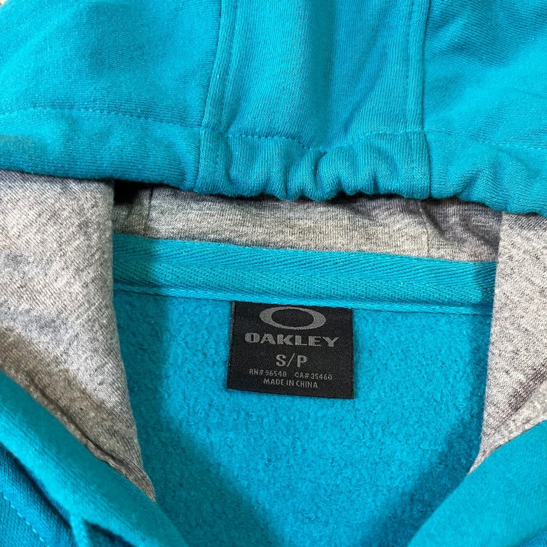 오클리 빅로고 후드집업 상품이미지3