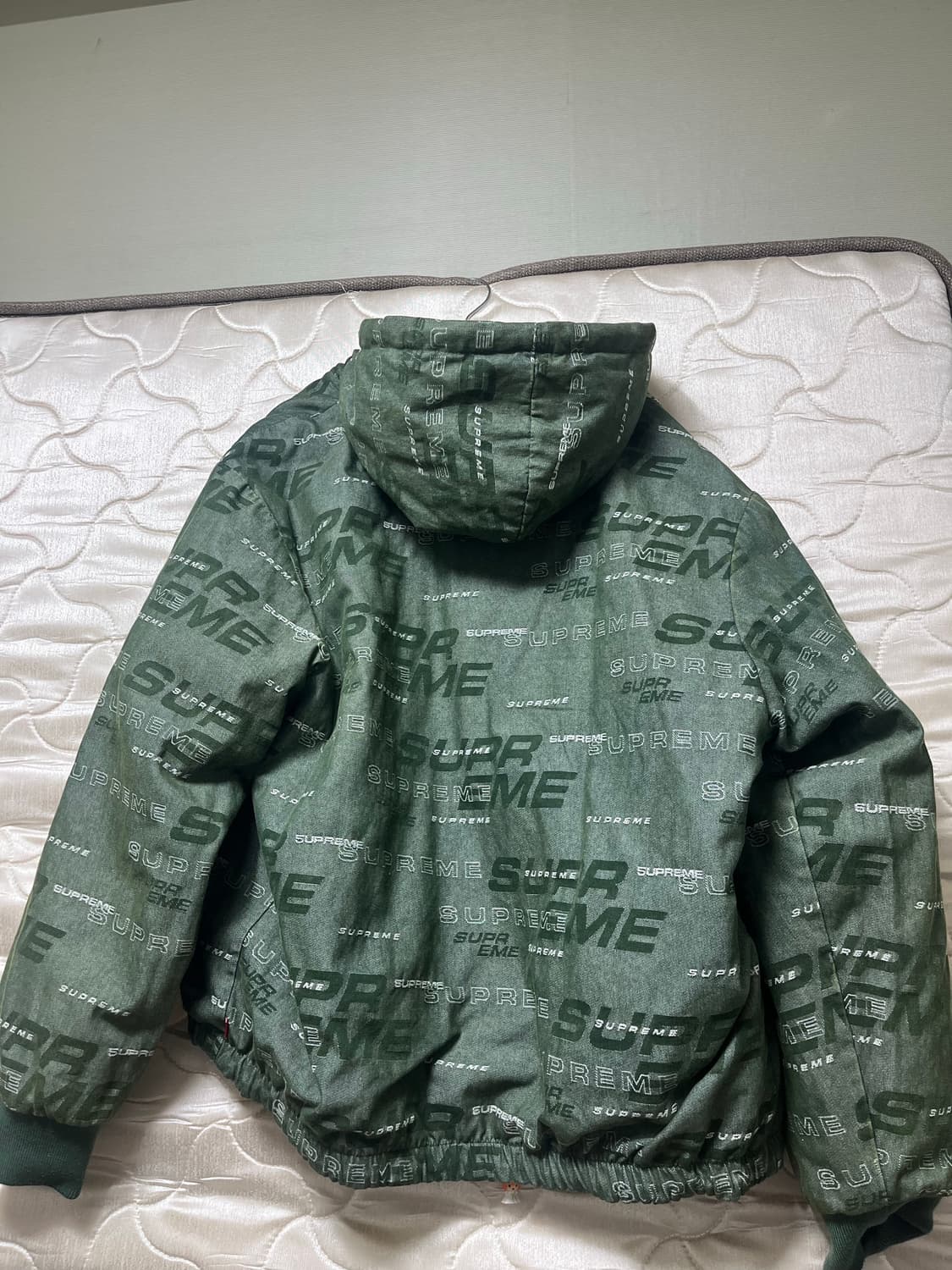슈프림 패딩 xl 상품이미지4
