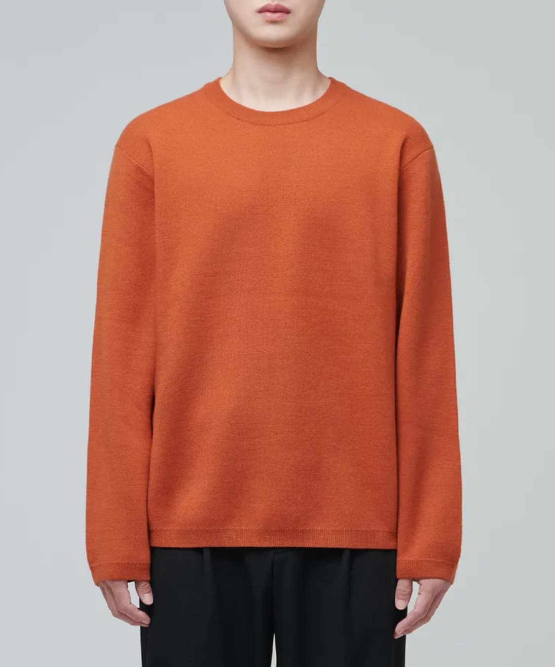 무신사스탠다드 미니멀 크루넥 니트 판매합니다 상품이미지1