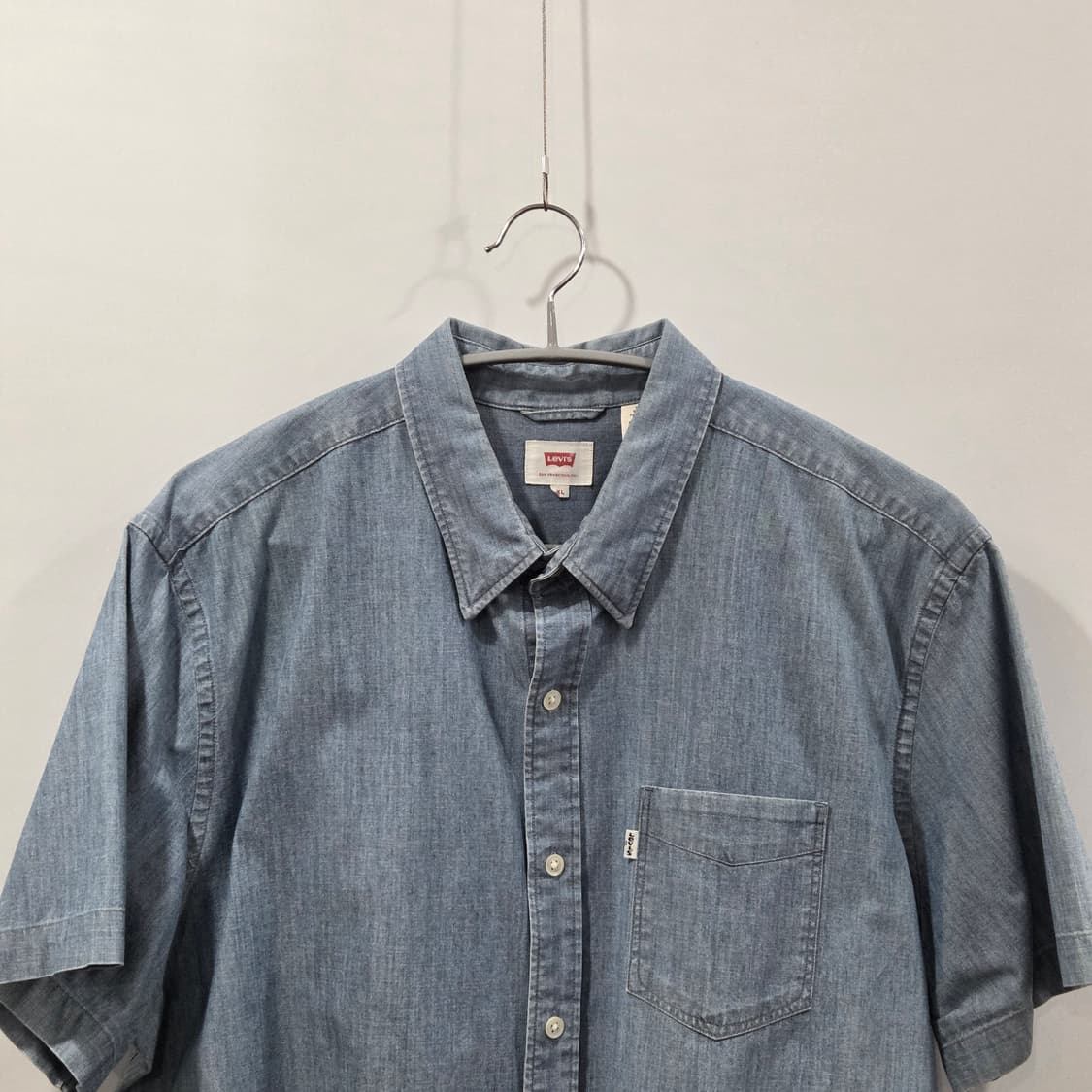 리바이스 화이트탭 샴브레이 반팔셔츠 XL 상품이미지2