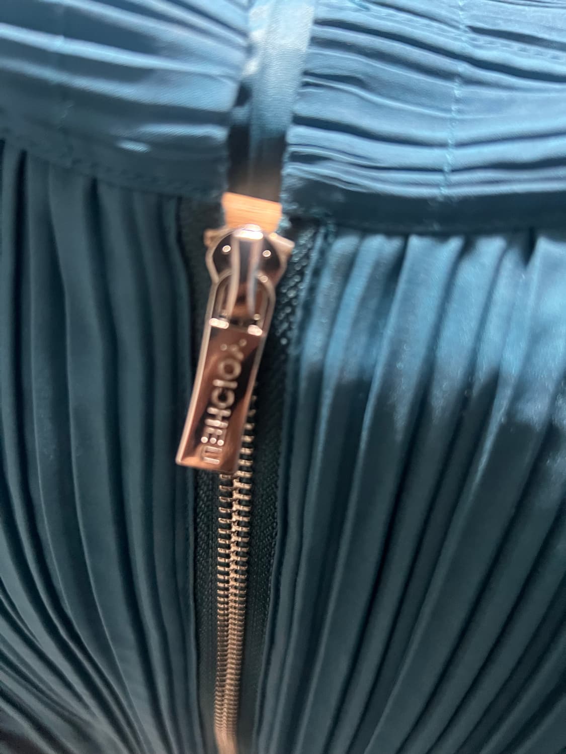 요이후(YOIOHEU) 플리츠 후드 집업 자켓  프리사이즈 상품이미지4