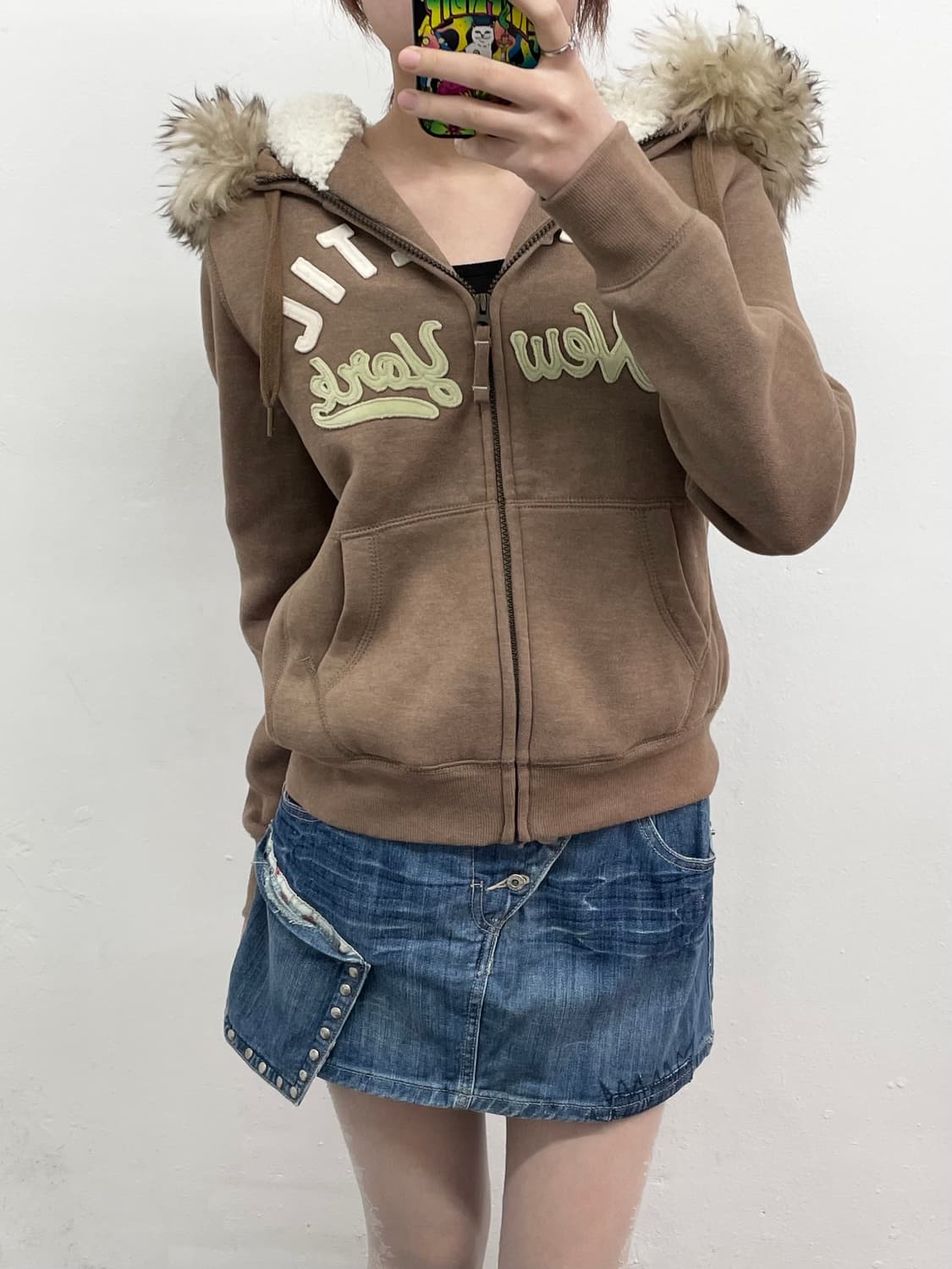 스파오 어센틱 로고 울프죠 집업 상품이미지4