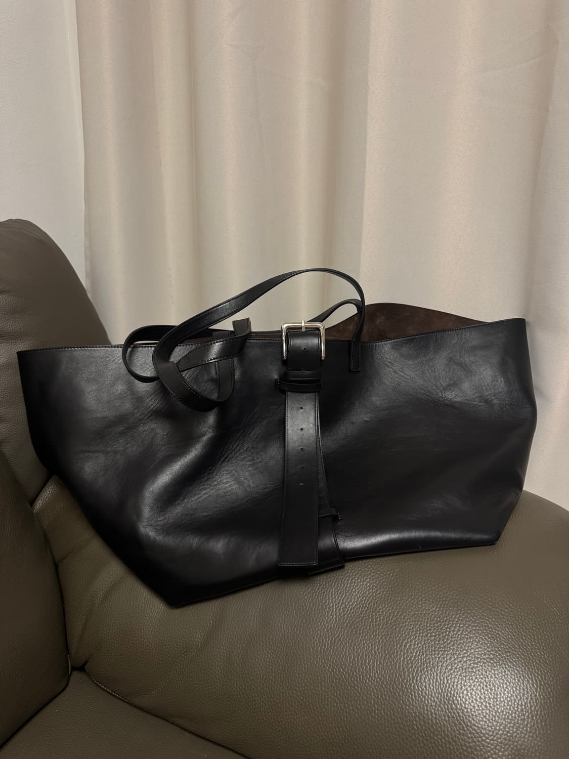 Cowhide tote bag 상품이미지1