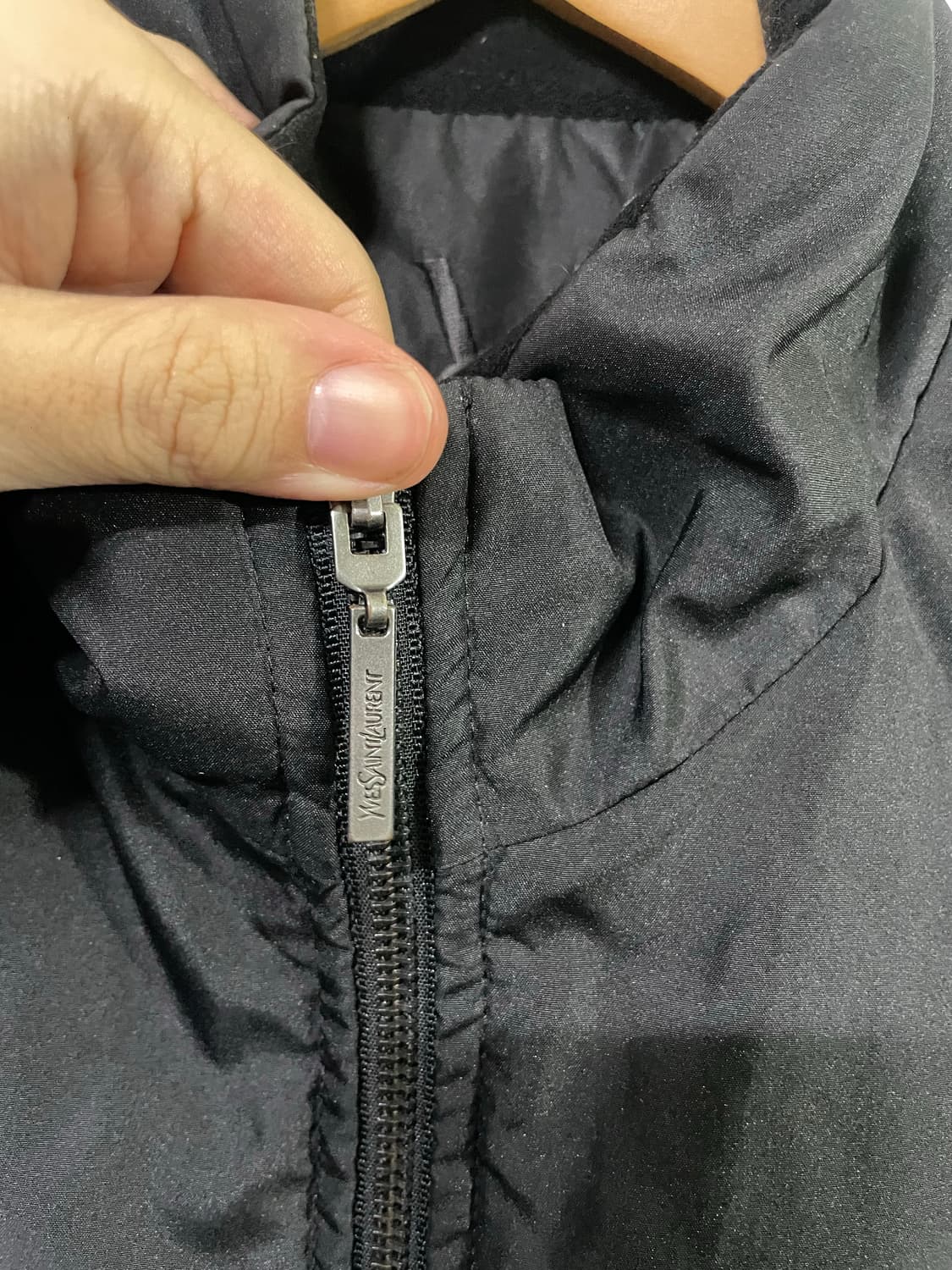 입생로랑 다운 패딩조끼 YSL 100-105사이즈 상품이미지4