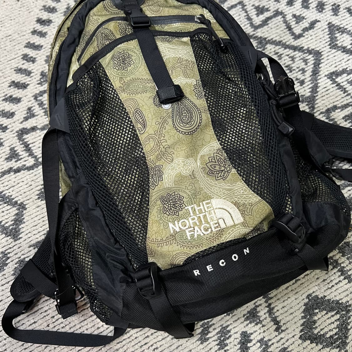 TNF 노스페이스 Japan 페이즐리 레콘 백팩 30L 상품이미지1