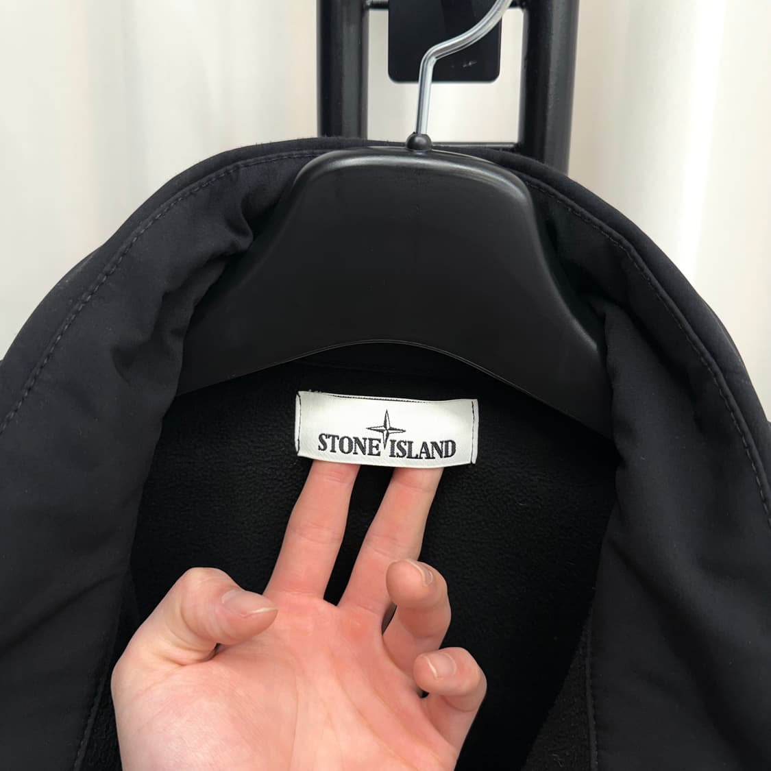 [백화점판/ L] 스톤아일랜드 소프트쉘 바람막이 블랙 상품이미지3