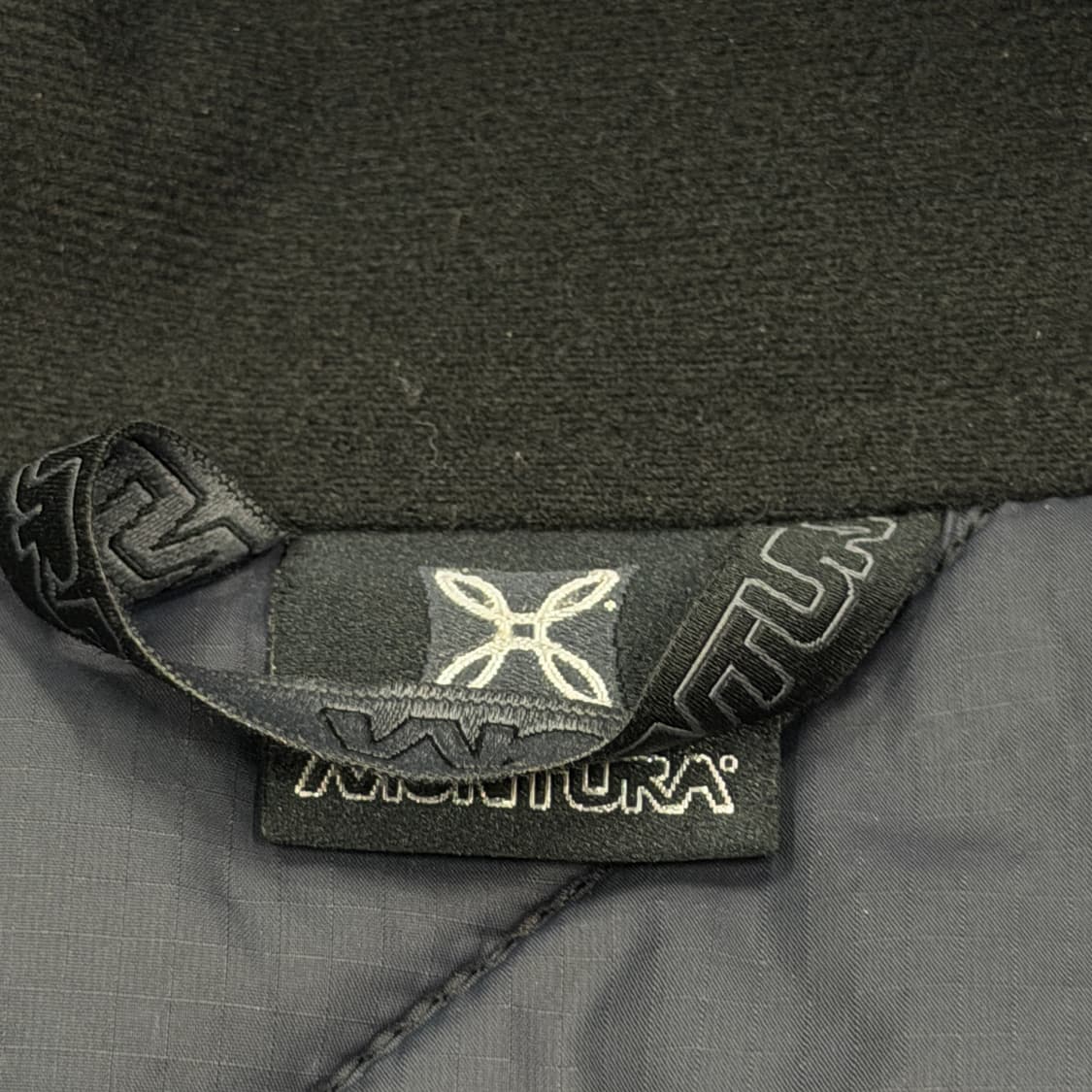 몬츄라 빈티지 프리마로프트 경량 후드 패딩조끼 블루 L 상품이미지4