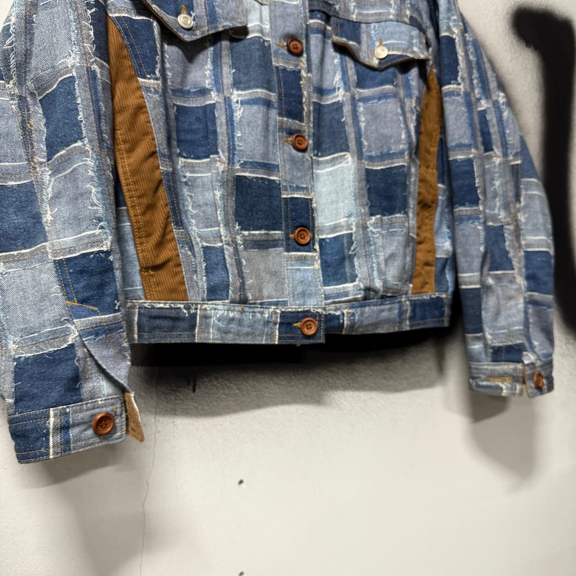 앤더슨벨 웨스턴 패치워크 크롭 데님 트러커 자켓 상품이미지4