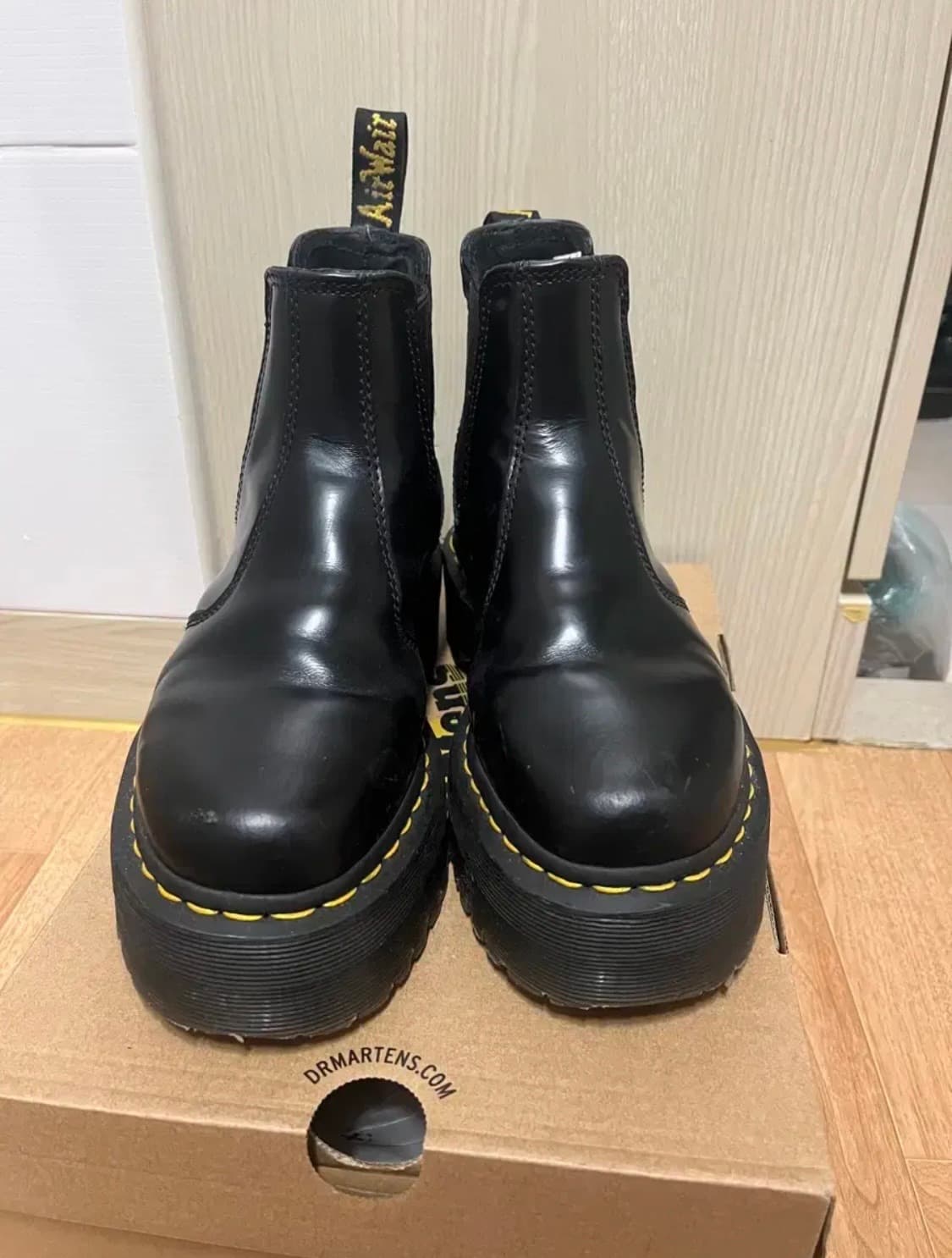닥터마틴 첼시부츠 2976 쿼드 240사이즈(38) 상품이미지2