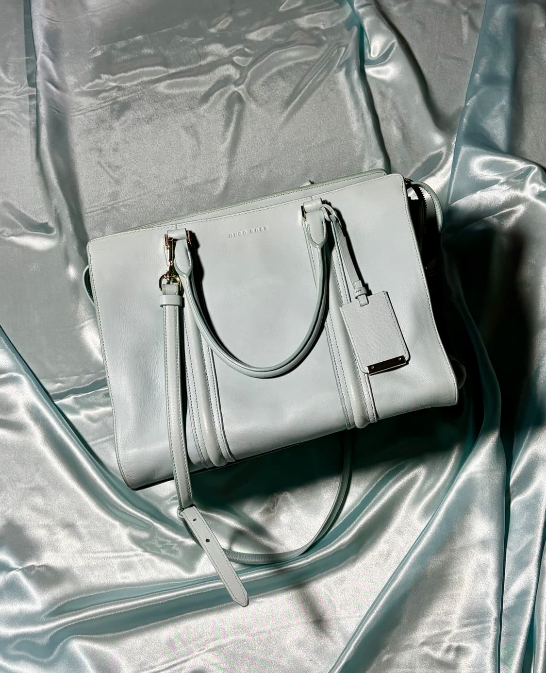 HUGO BOSS skyblue 휴고보스 하늘색 레더 토트백 가죽 가방 상품이미지5