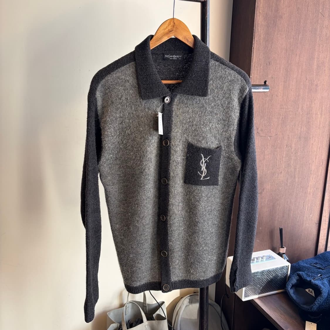 15451 - 입생로랑 모헤어 빅로고 가디건 (울 100%) 상품이미지2