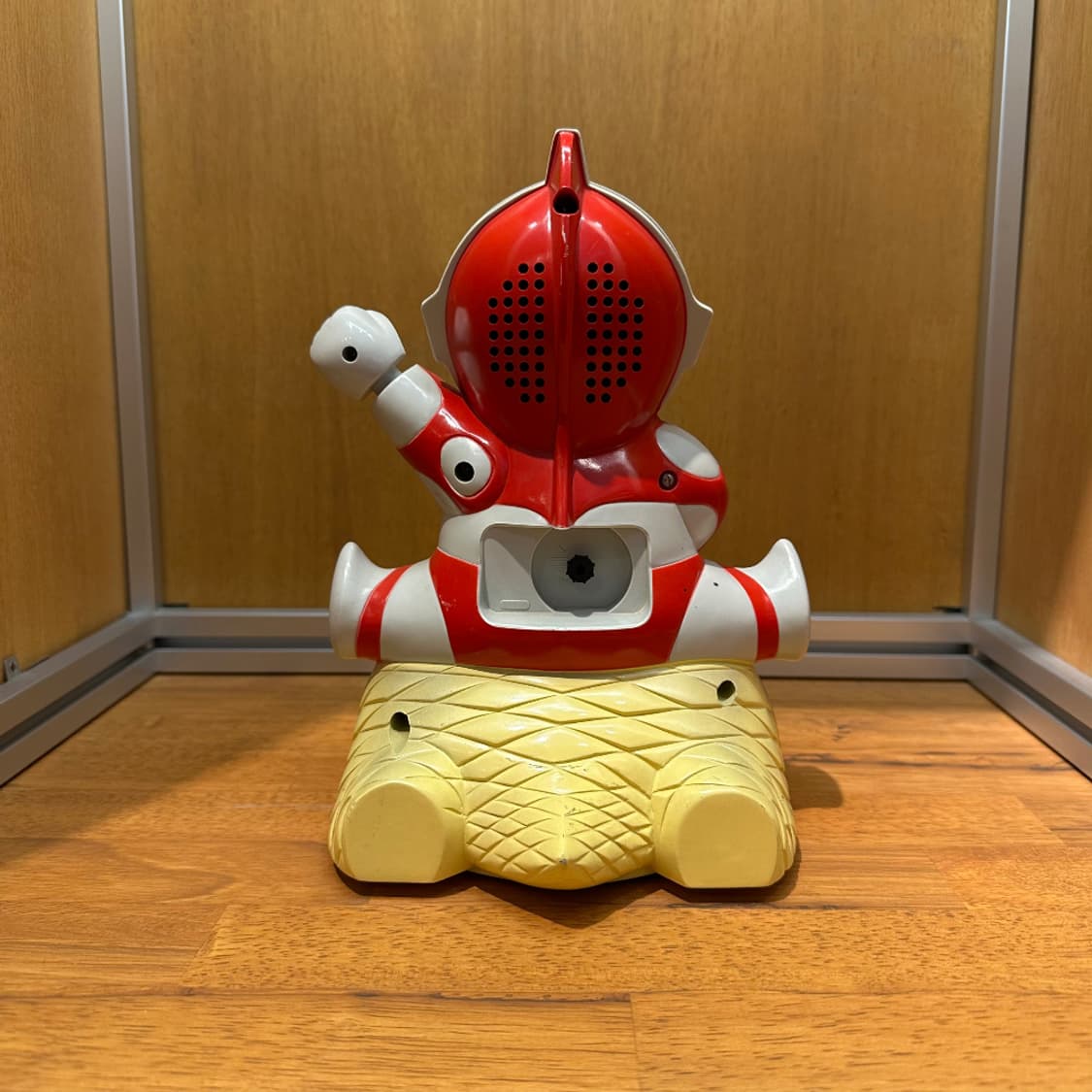 ULTRAMAN KAIJU TABLE CLOCK 상품이미지4