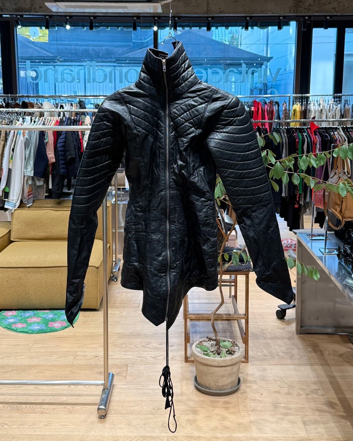 vtg 블랙 레더 컷아웃 자켓  상품이미지1