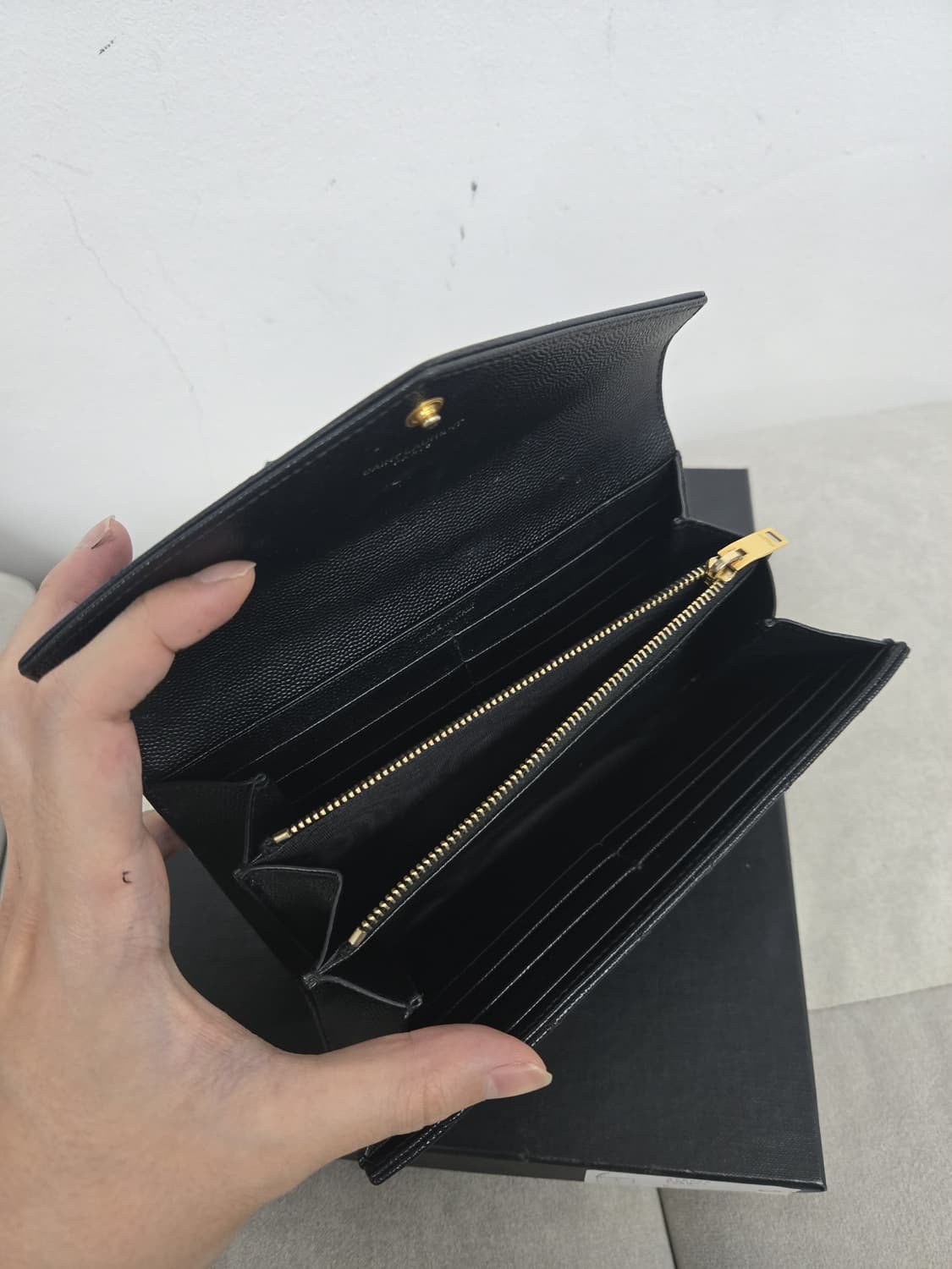 [보증서 정품]입생로랑 엔벨로프 장지갑 상품이미지5