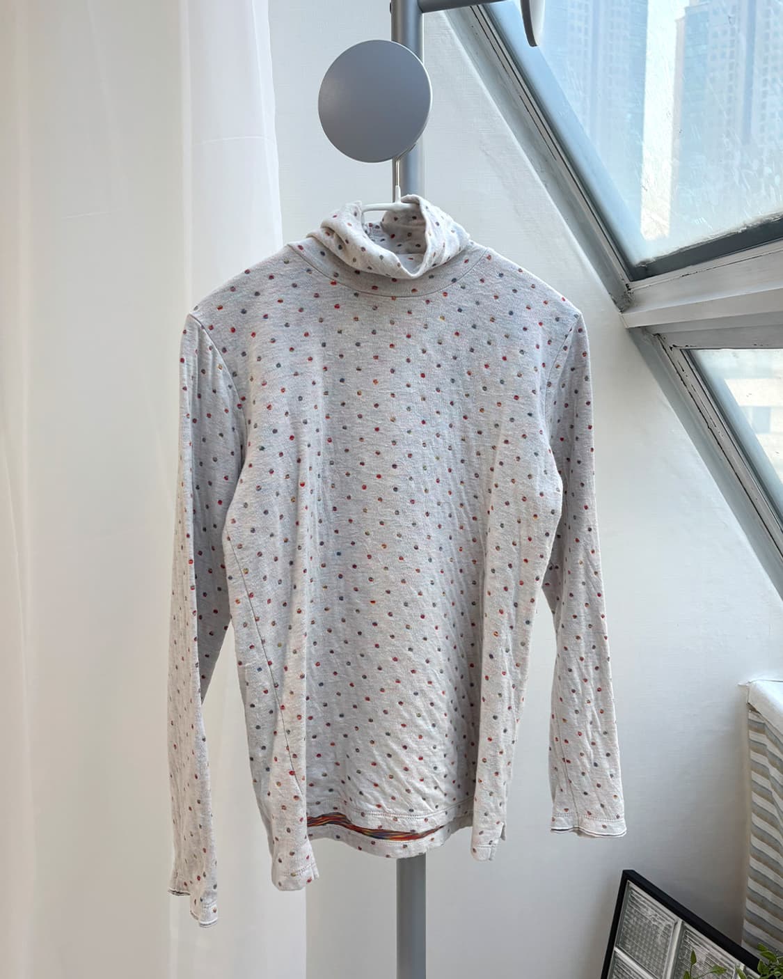 레인보우 폴카도트 두겹 터틀넥 상품이미지1
