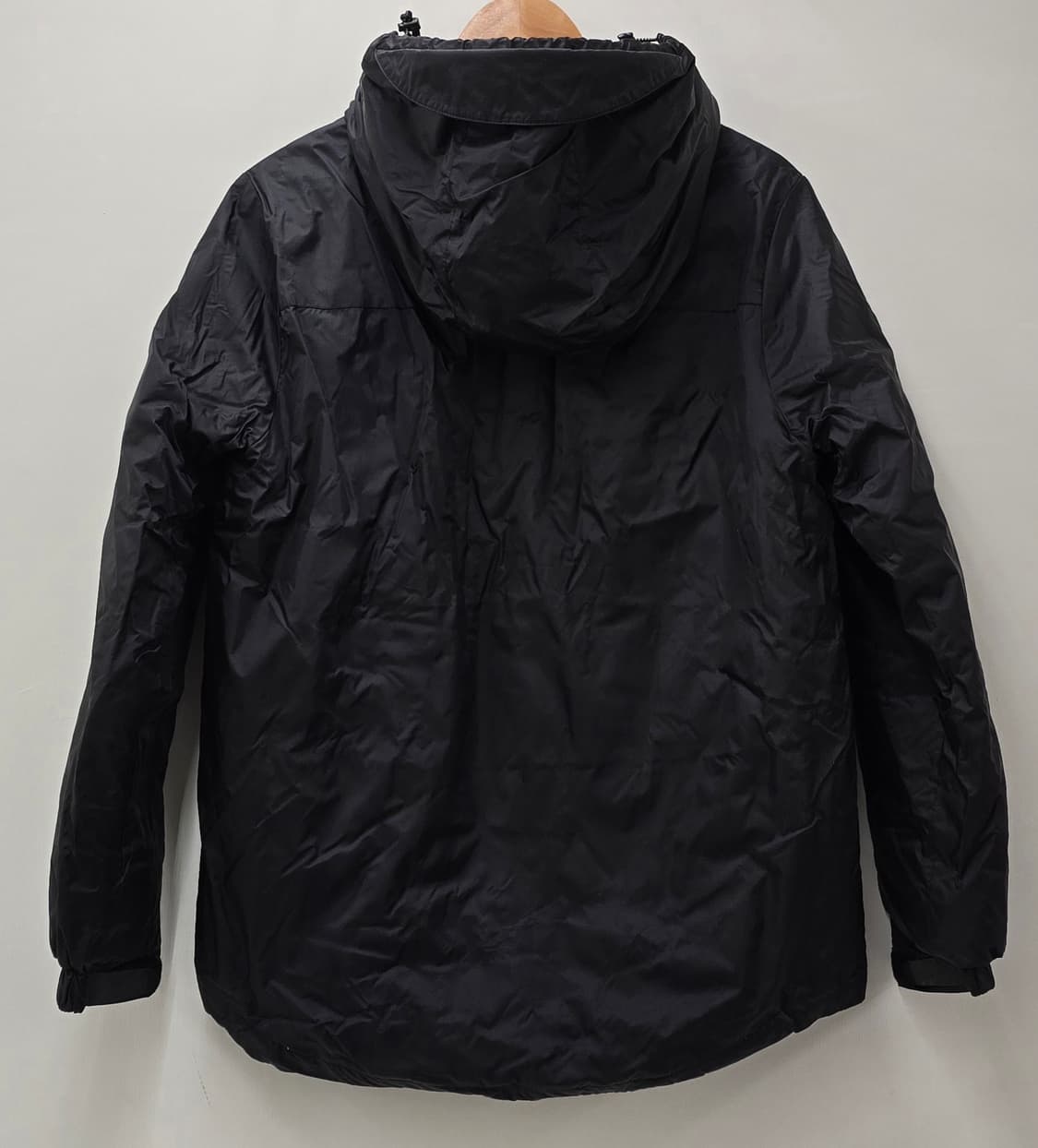 슈프림 트리플 레이어 방수통기성 덕다운 패딩자켓.   싸이즈 95 M.  상품이미지2